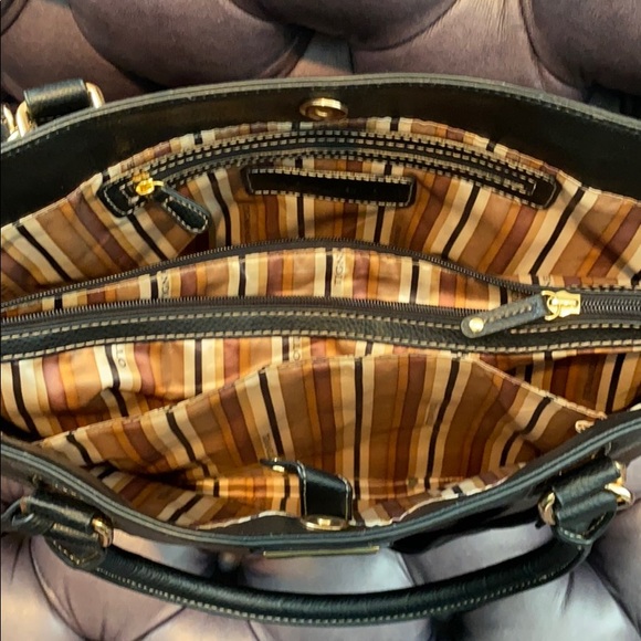 Tignanello Handbag and wallet - Picture 2 of 4